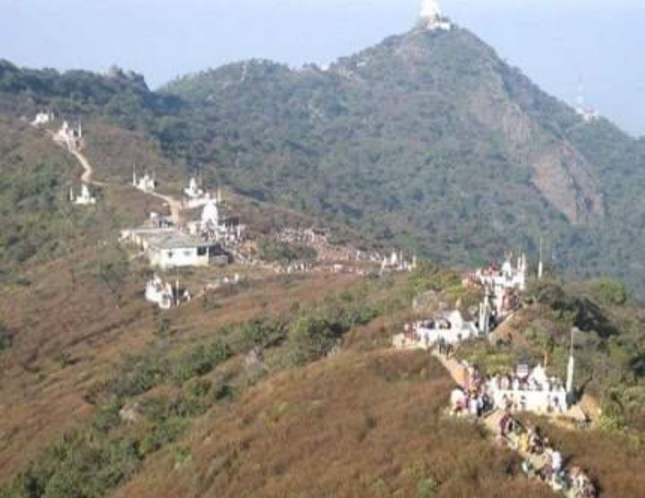 पारसनाथ में रोप-वे निर्माण को लेकर केंद्रीय टीम ने किया सर्वे